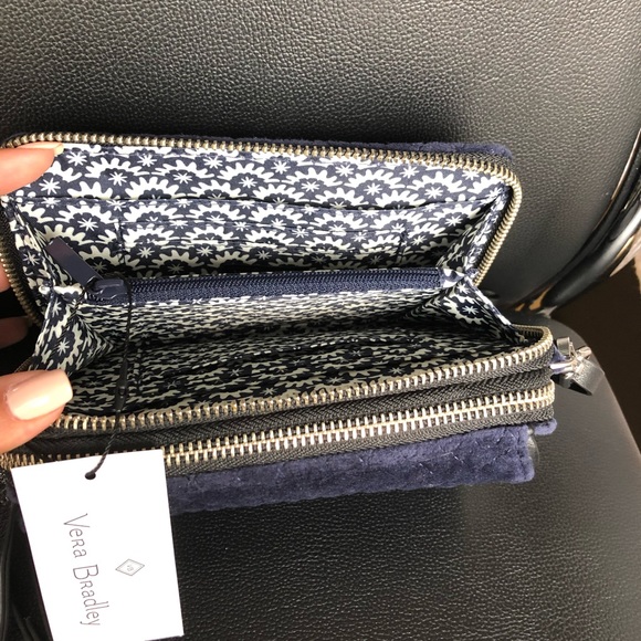 Vera Bradley wallet crossbody - Picture 4 of 6